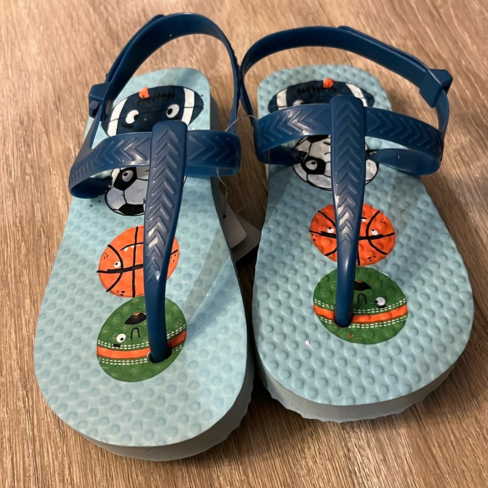 Kids sandals